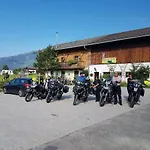 Eggerhof Apartman *