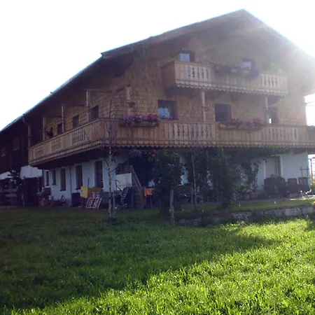 Eggerhof Apartment *
